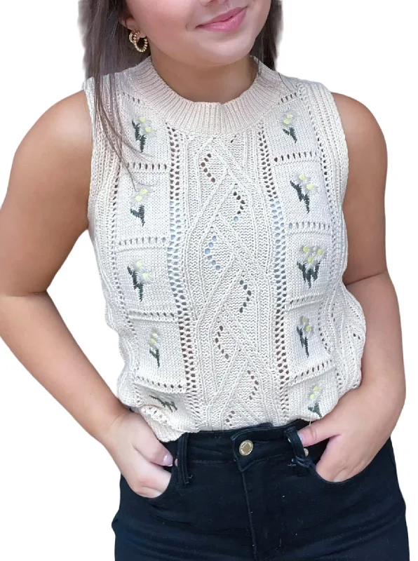 Flower Embroidered Sleeveless Sweater In Ivory