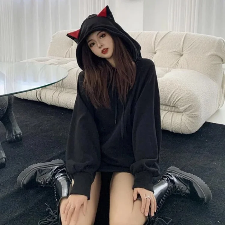 Cat Lover's Dream: Kawaii Gothic Sweatshirt with Cat Ear Hood